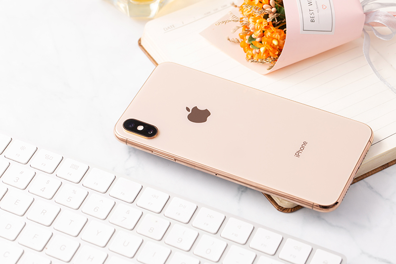 iphone xs max gold 2